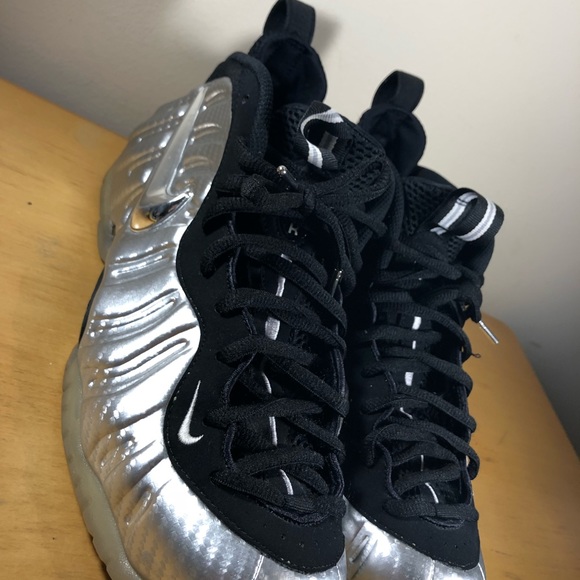 Nike Foamposite Pro Silver Surfer - Picture 3 of 5
